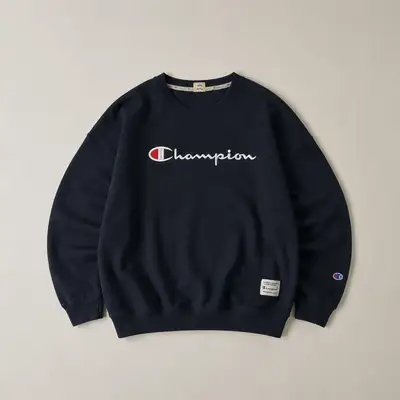 Champion Script Logo Crewneck Sweatshirt – Navy