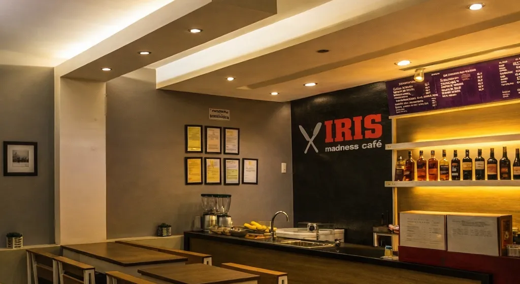 Iris Madness Cafe