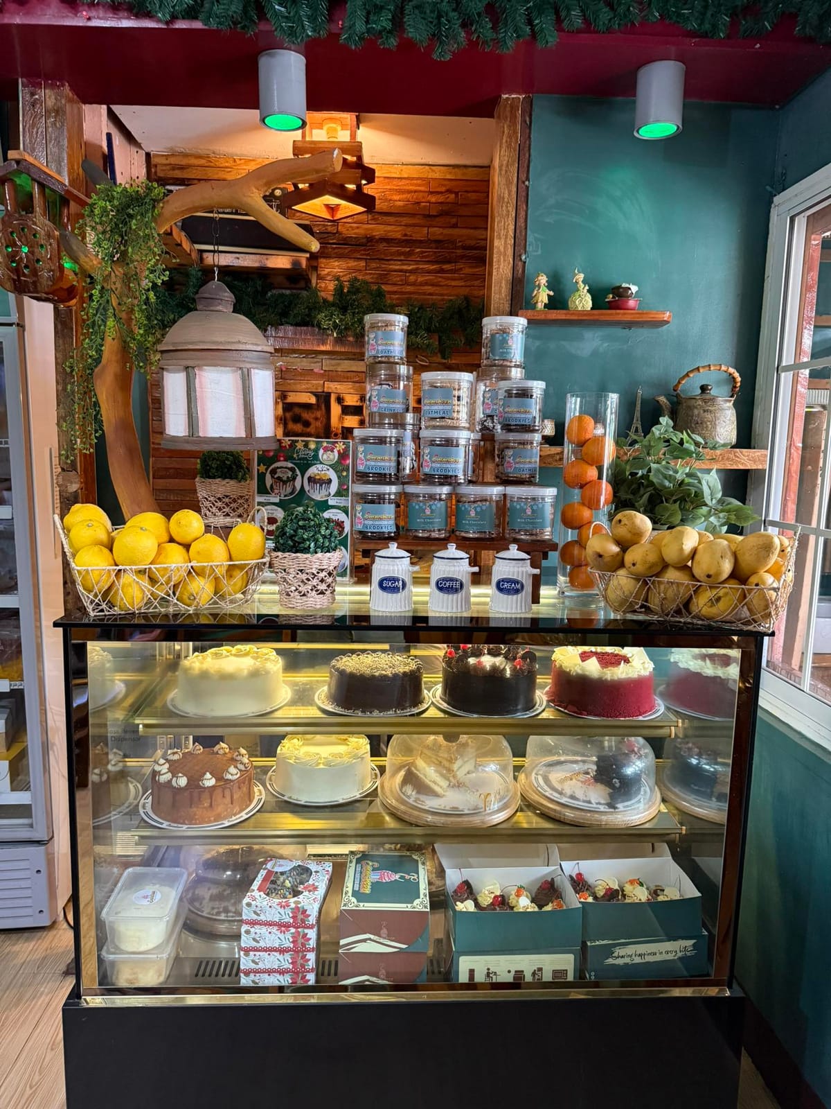 Emmsheen Cakes and Pastries Shop