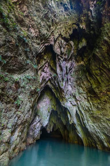Guinsuhotan Cave & Cagnitoan Falls