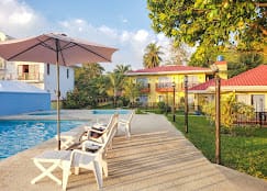 Caimito Beach Hotel